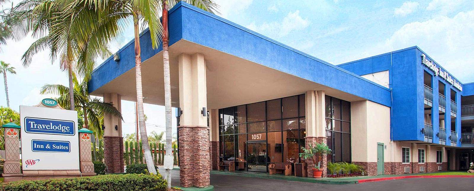 Travelodge Anaheim Inn Suites California1 Top ?version=3302022192307